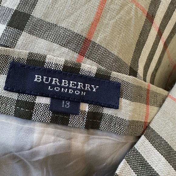 Burberry Plaid Women's Skirt size 13/28 - Picture 8 of 8
